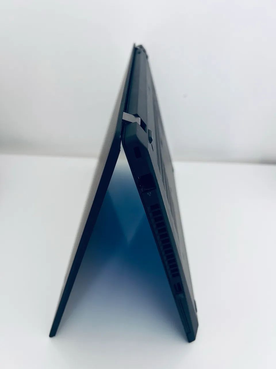 Lenovo thinkpad T14 - Foto 2