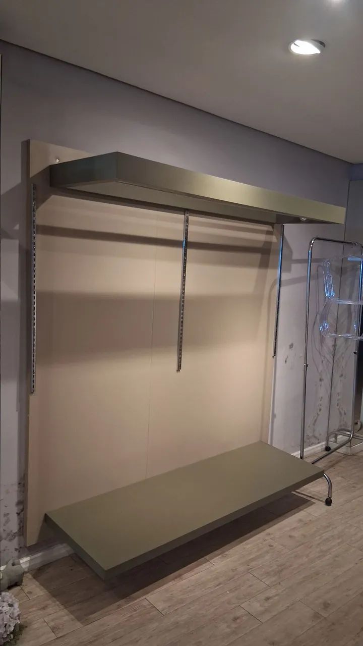 Arara de MDF