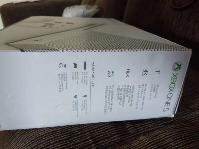 XBOX ONE S 1TB  - Foto 2