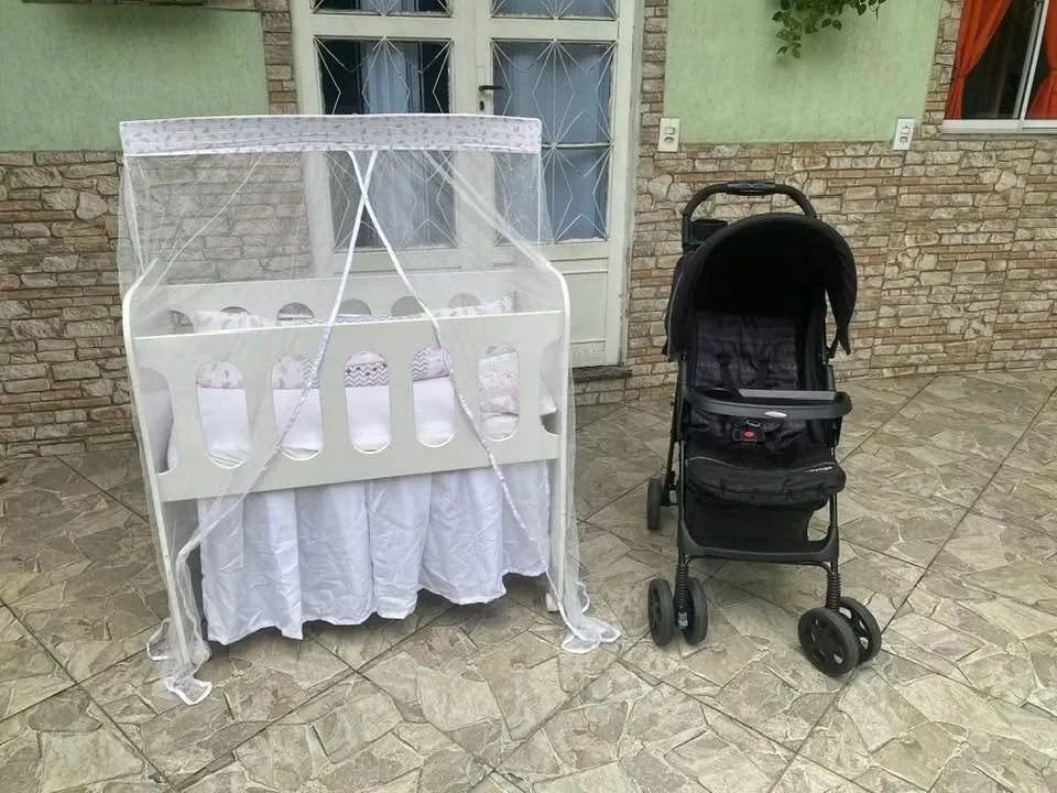 Carrinho de bebê e mini berço - Foto 2