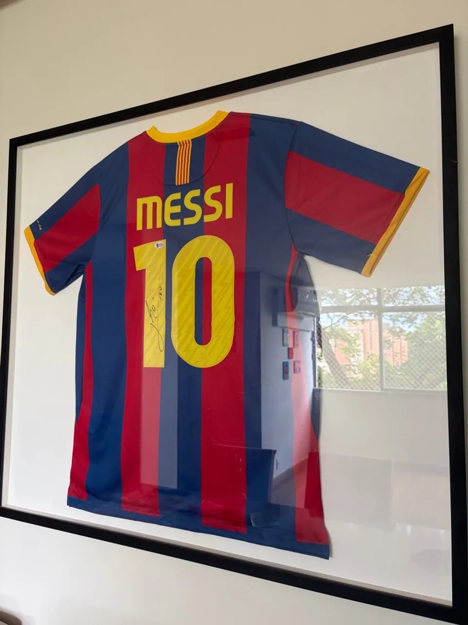 Blusa do Barcelona assinada pelo Messi