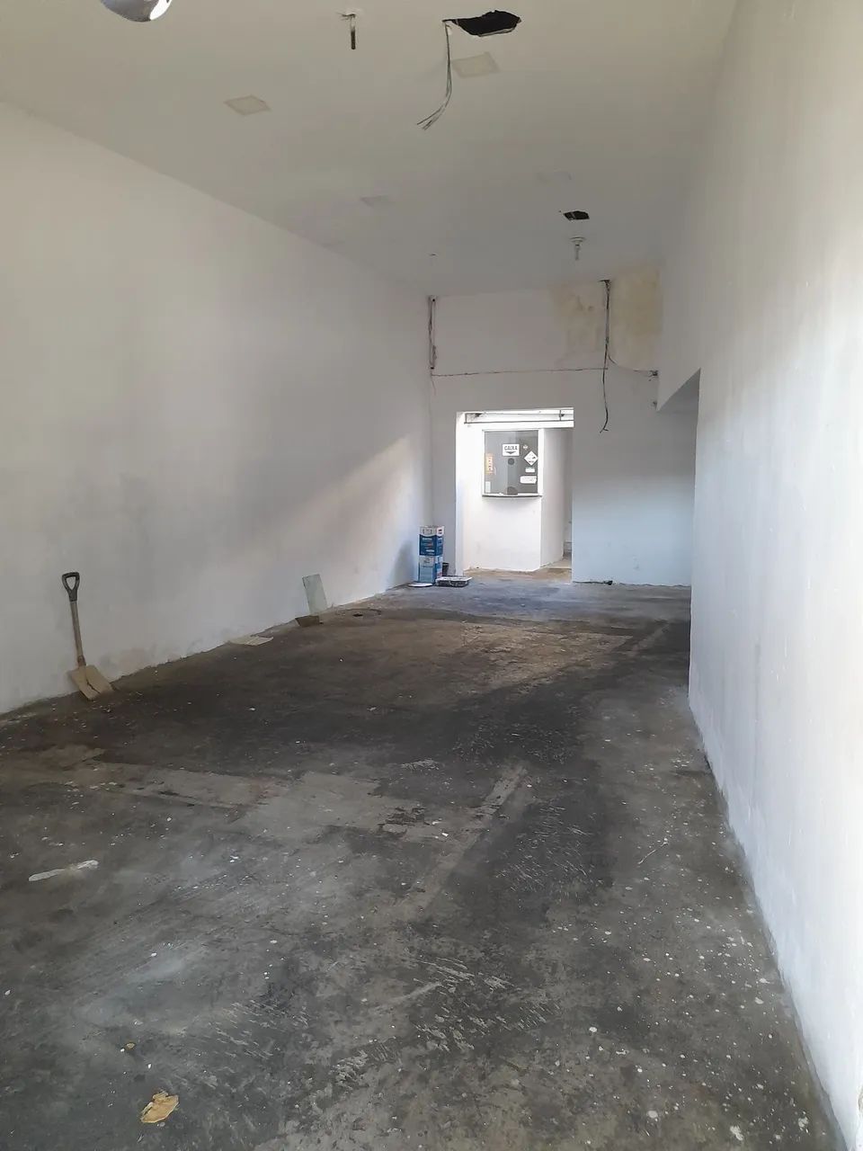 Loja na estação de Brás de Pina. - Foto 3