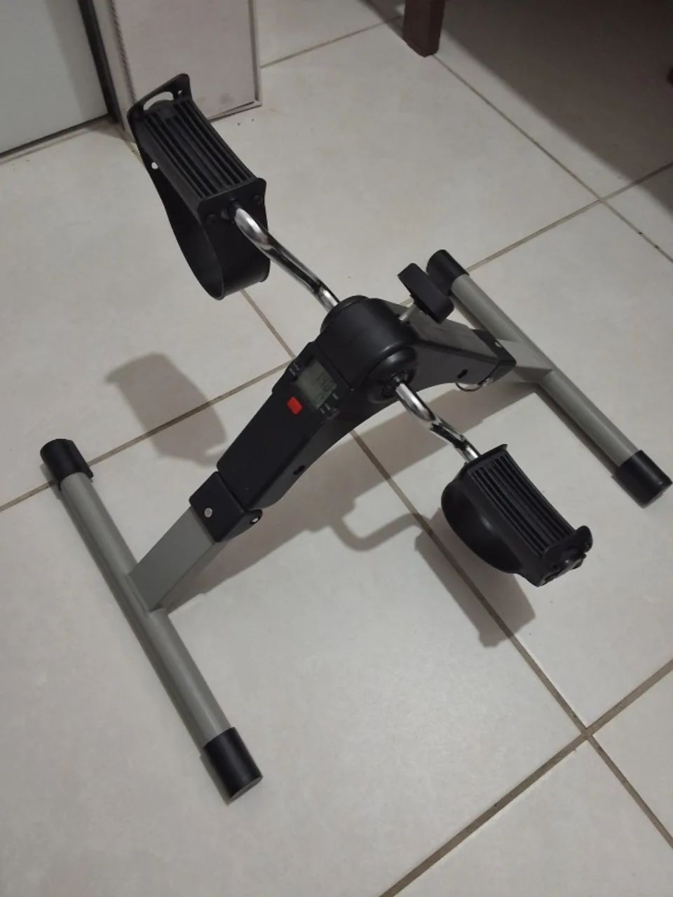 Mini Bicicleta Ergométrica Pedalinho com Visor Digital LCD - Ótimo Estado