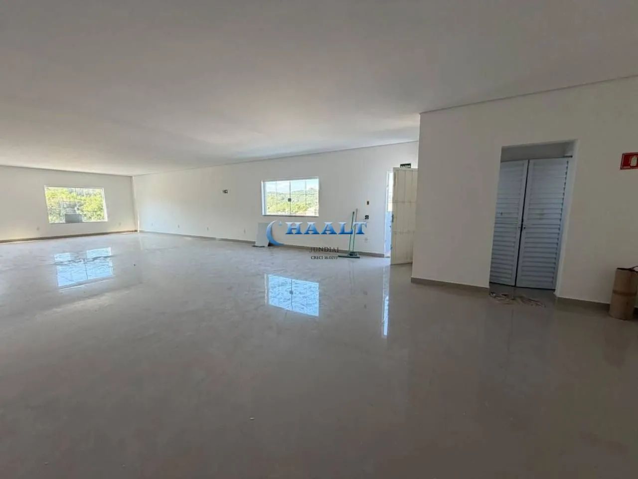SALÃO COMERCIAL EM JUNDIAÍ COM 150 M2 ALUGUEL!!