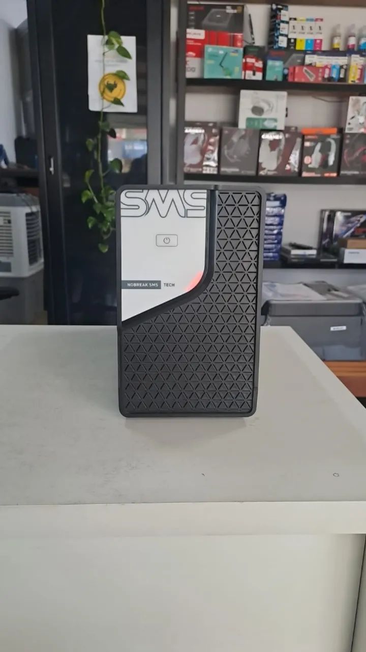 Nobreak SMS Tech 1200VA - Proteção e Bateria para PC, TV e Eletrônicos (Garantia) - Foto 2