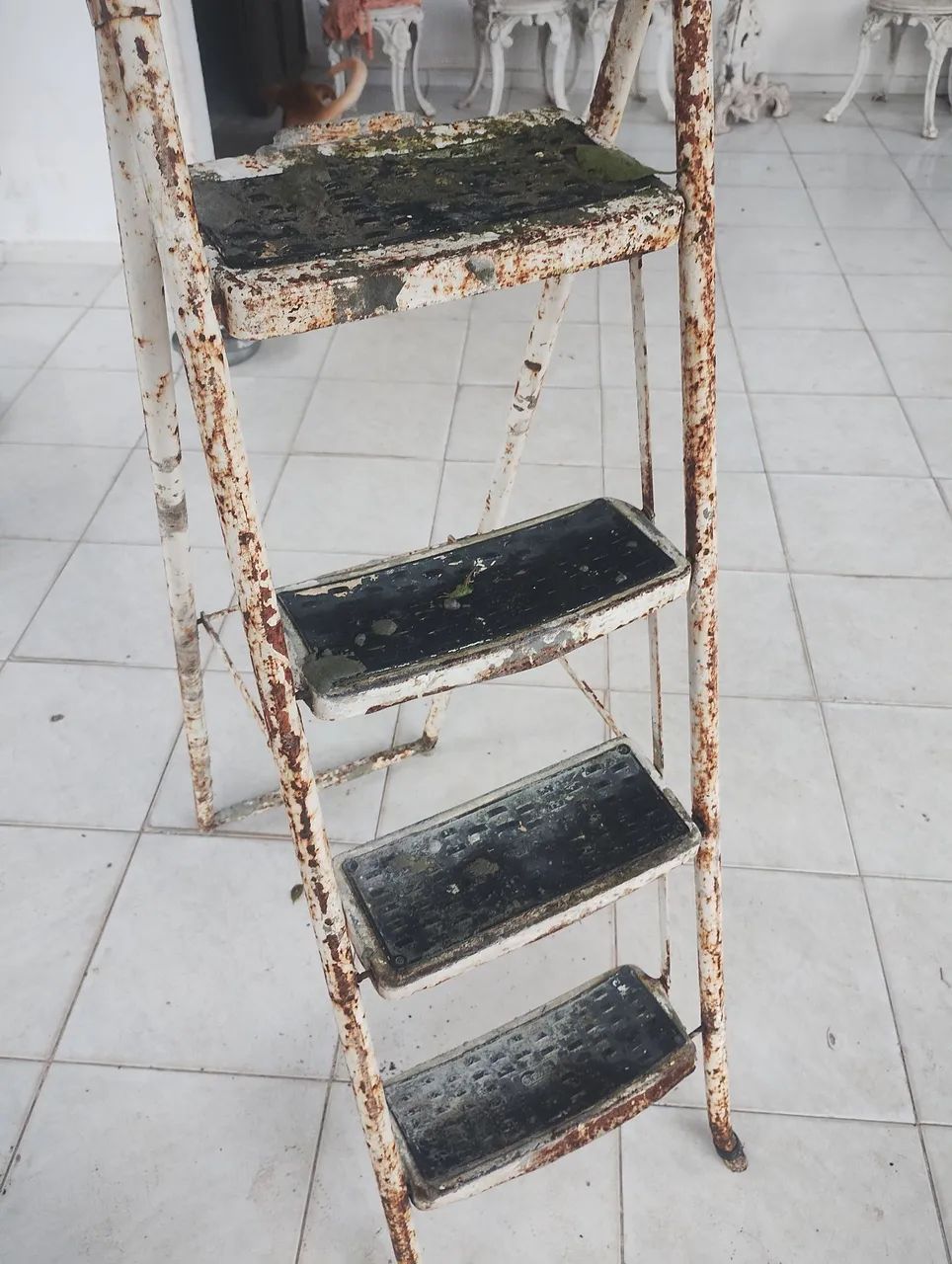Escada ainda dá pra usar - Foto 2
