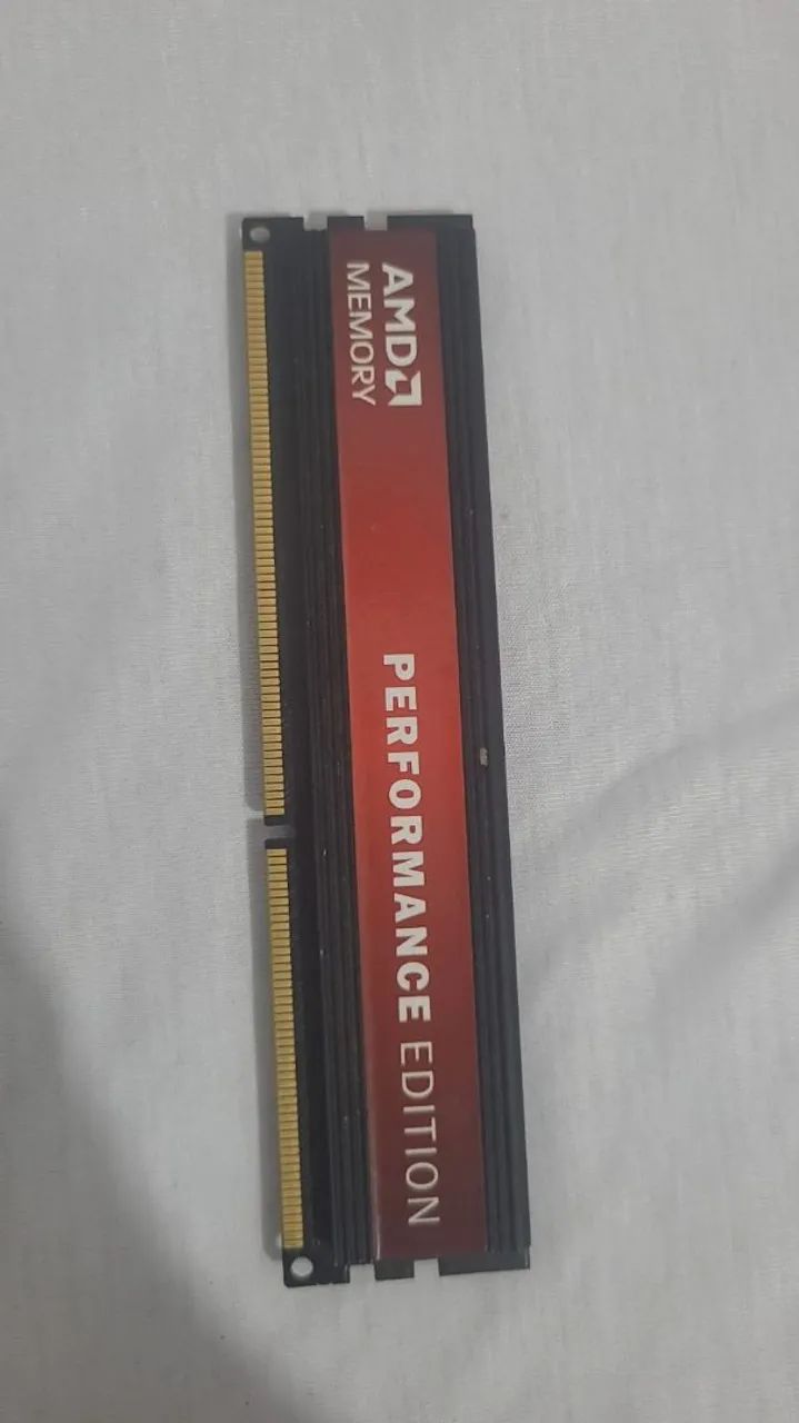 Vendo memória RAM pc 4GB ddr3 funcionando perfeitamente 