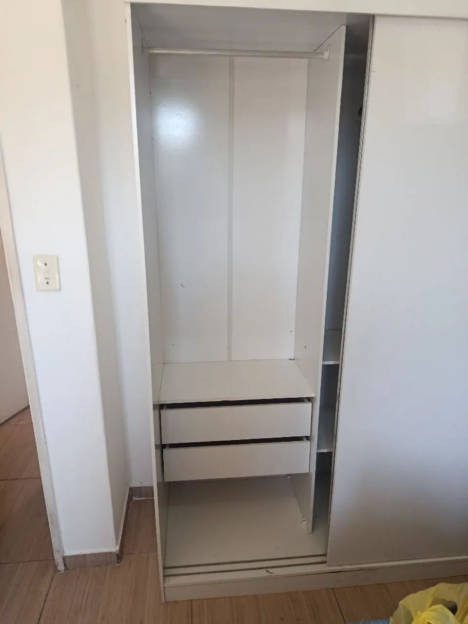 Guarda Roupa com espelho - Foto 2
