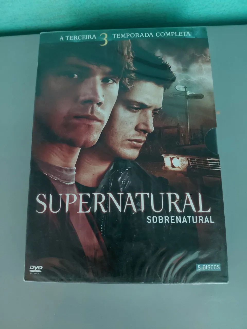 VENDO DVD SOBRENATURAL 3° TEMPORADA COMPLETA - NUNCA USADO