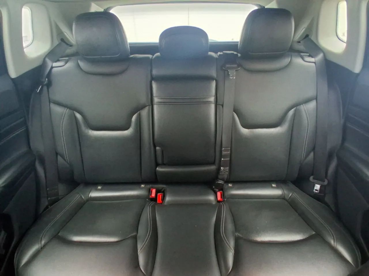 Jeep Compass LONG. T270 1.3 TB 4x2 Flex Aut., foto 18 de 18