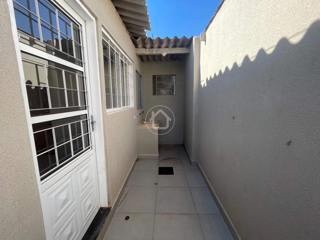 CASA DE 3 QUARTOS SENDO 1 SUITE NO ESTRELA DO SUL - Foto 4