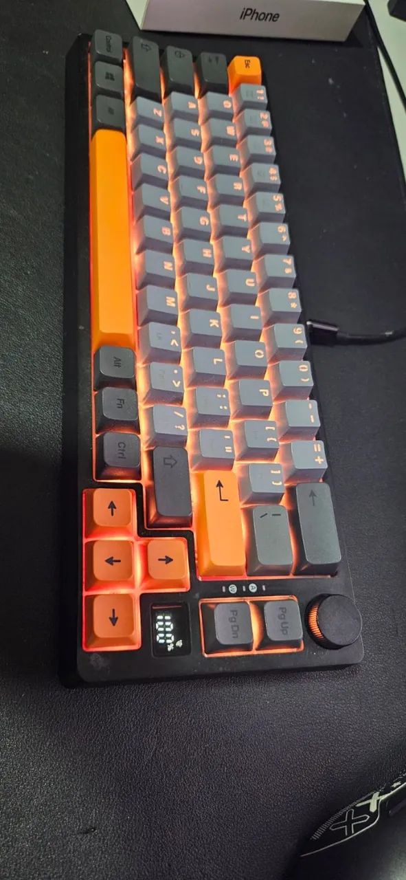 Teclado mecanico MathewTech MK67 65% com display led USB-C, Bluetooth, 2.4GHz - Foto 5