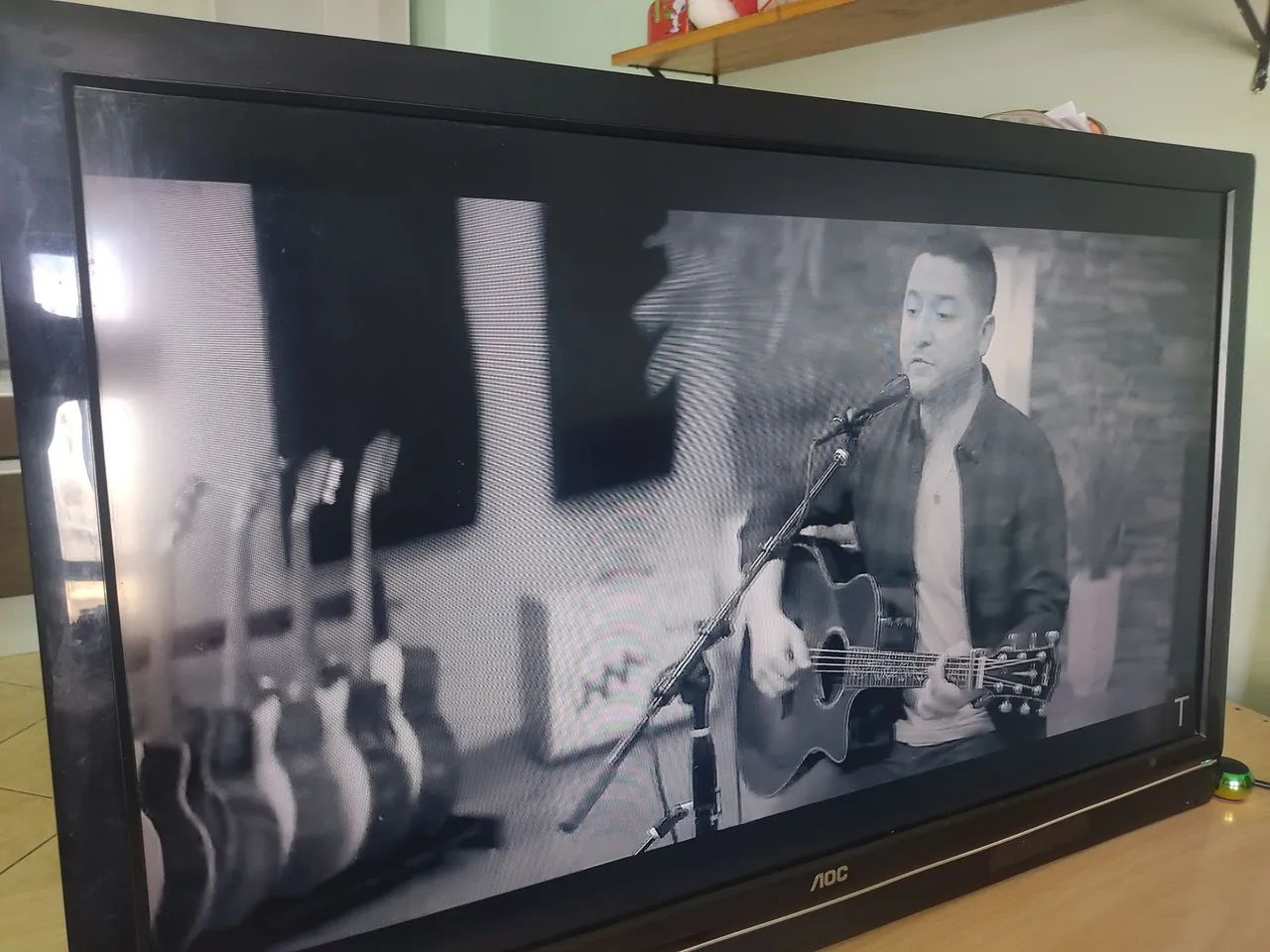 Televisão 49 polegadas smart com Chromecast 