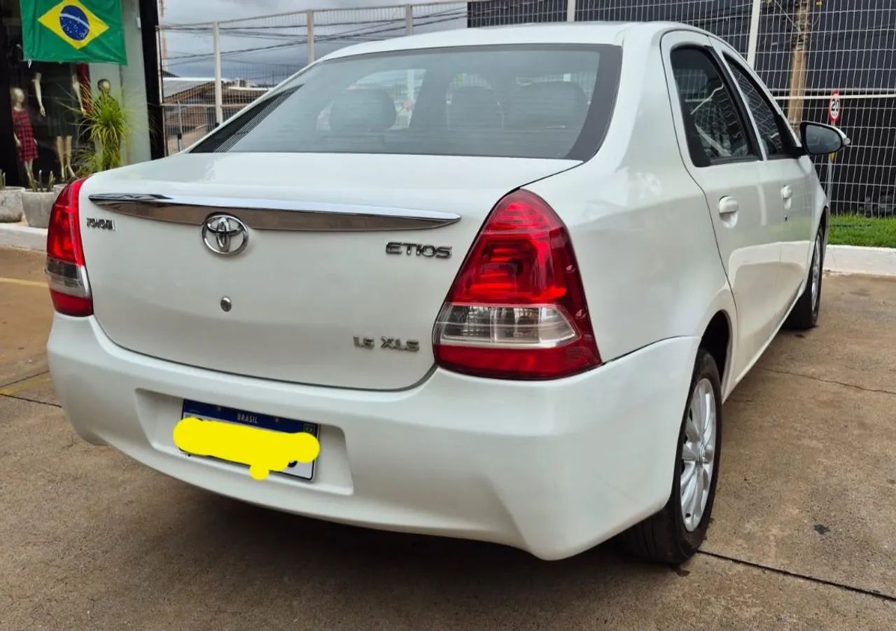Toyota Etios 2015