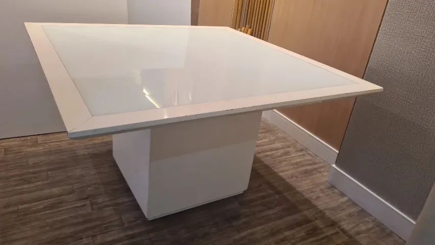 Mesa de jantar quadrada - Foto 3
