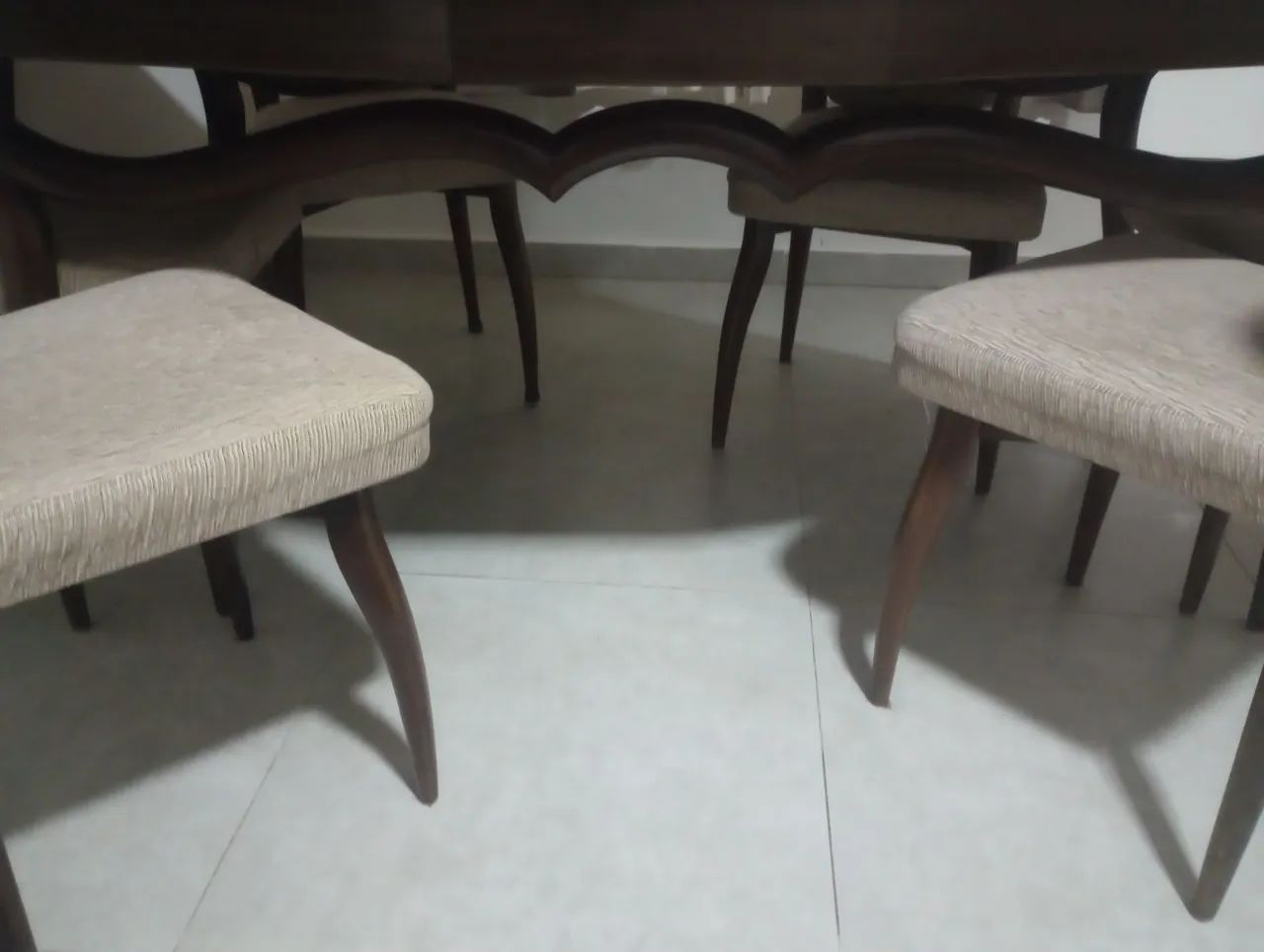 Mesa de jantar antiga em madeira maciça  - Foto 3