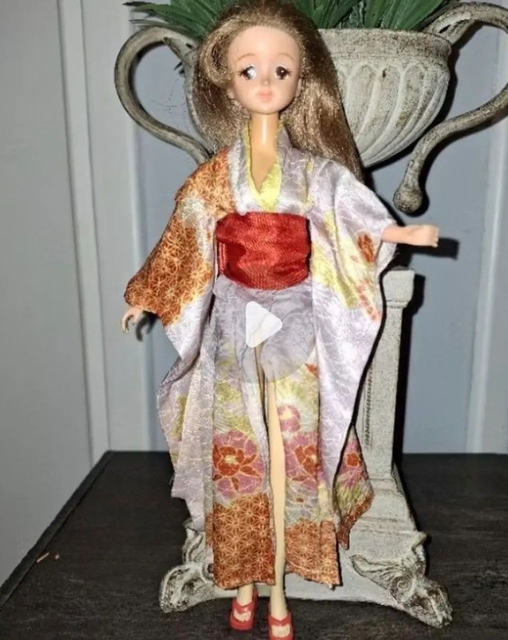 Boneca japonesa Tanaka anos 60 com 30cm