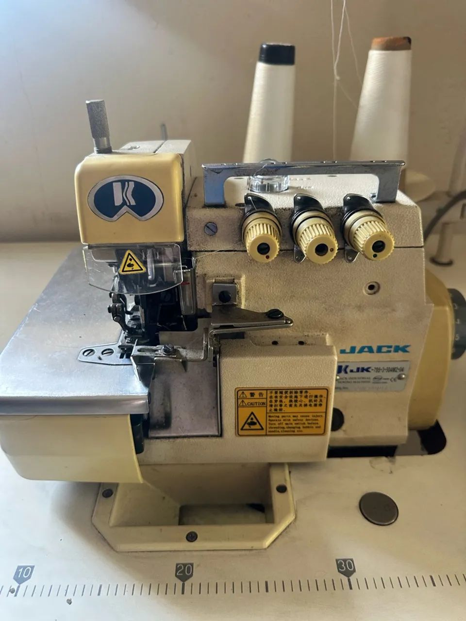 Máquina overloque  - Foto 3