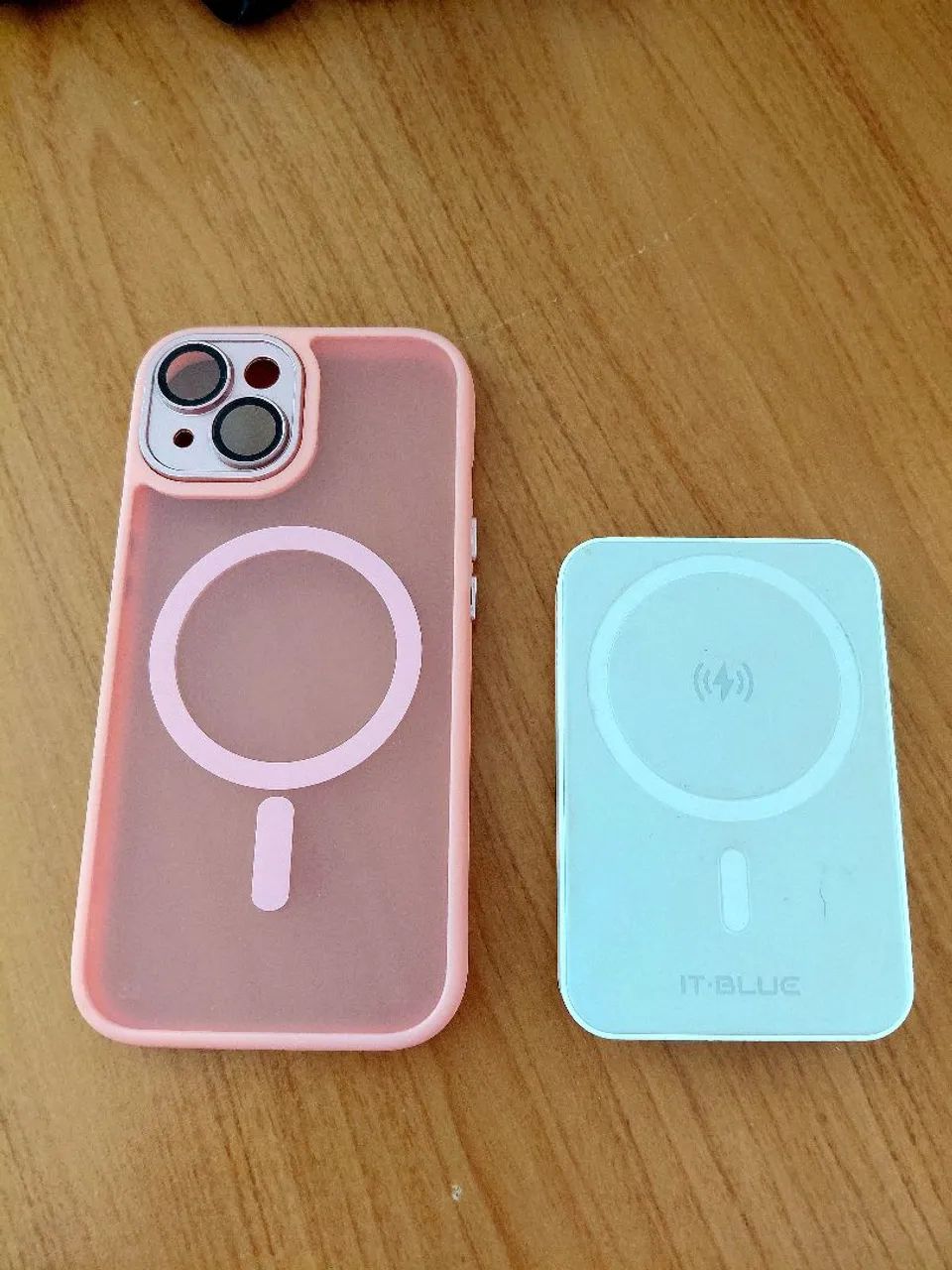 Kit Capinha iPhone Rosa (MagSafe) + Power Bank Magnético IT-BLUE