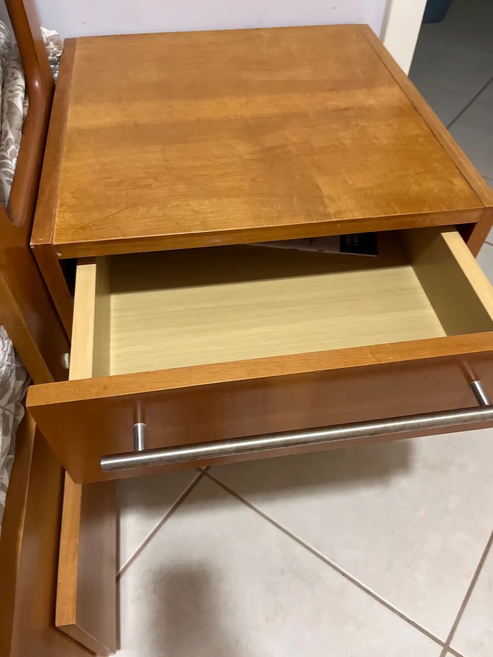 Mesa cabeceira/ criado mudo - Foto 2