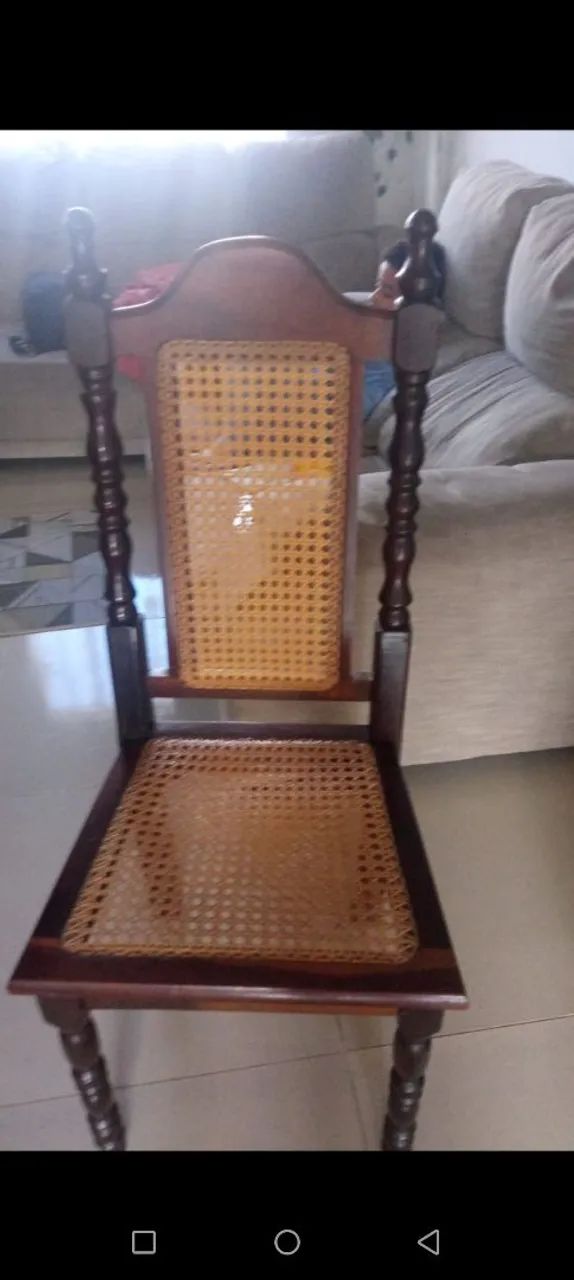 Mesa antiga com cadeiras  - Foto 5
