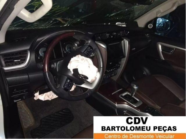 Peças Sucata Toyota Hilux sw4 srx 2017 - Foto 5
