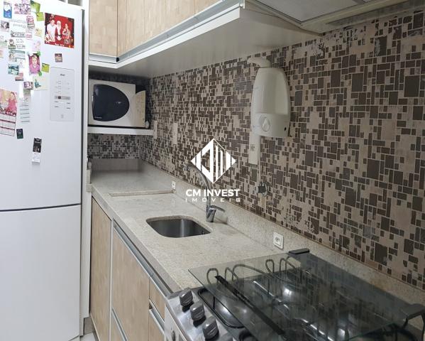 Apto com piscina + 2 vagas + vista mar + mobiliado + excelente localização - Foto 11