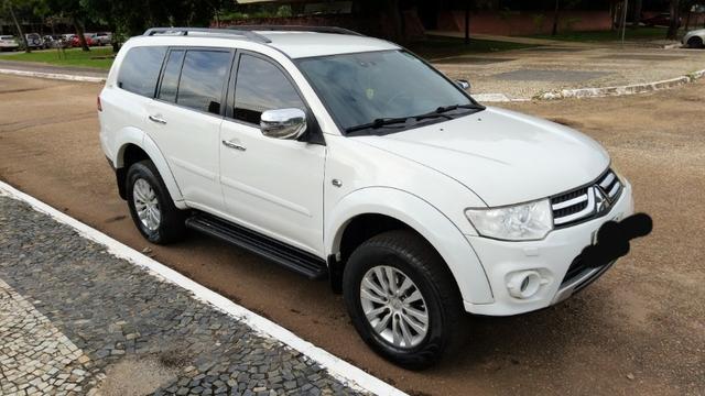 Pajero Dakar 3.2 HPE, 7 lugares, na cor branca. 2013/2014 - Foto 2