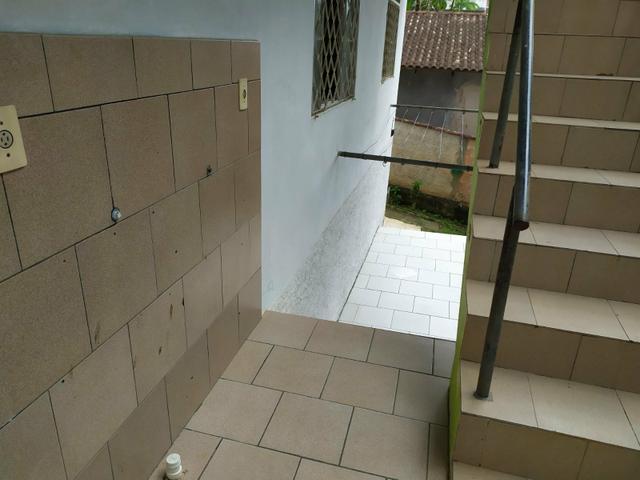 Aluga-se parte de baixo de sobrado - Foto 3