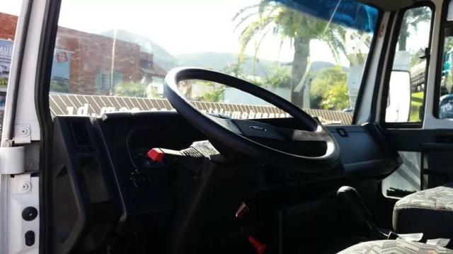 Ford Cargo 816, Baú - Foto 7
