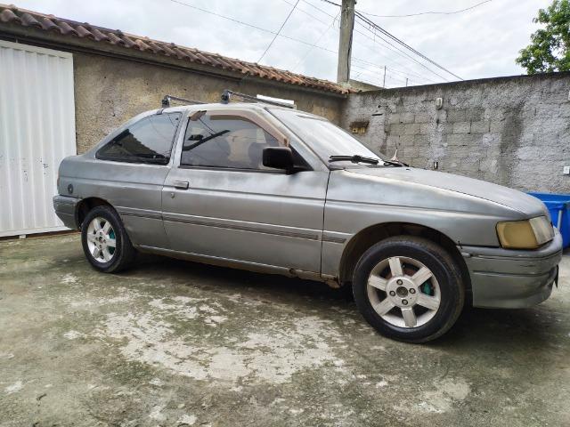 Escort europeu 1,6 cht