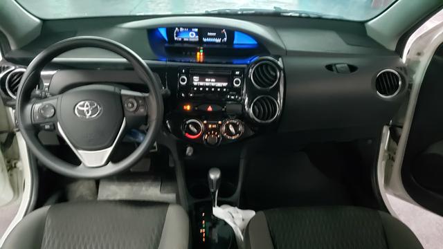 Etios sedan xs 1.5 2018 branco - Foto 9