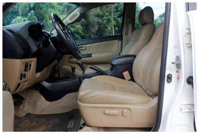 Toyota Hilux Sw4 SRV 4x4 4P - Foto 8