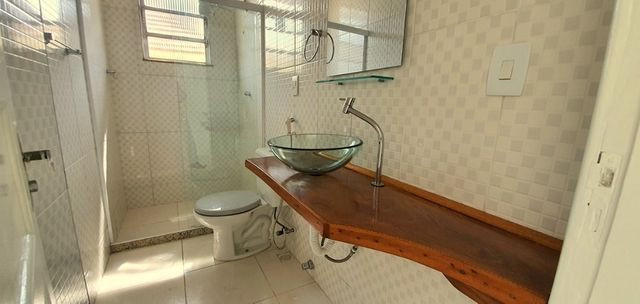 Belíssima Casa duplex com 4 qtos piscina churrasqueira anexo e 6 vagas - Foto 17