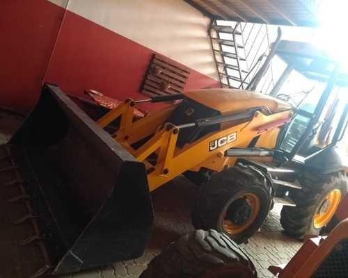 Retroescadeira JCB 3C 2011 Embuchamento novo, nada de vazamento, revisada - Foto 4