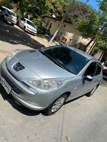 PEUGEOT 207 1.4