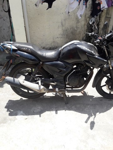 MOTO APACHE 2011