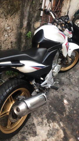 CB 300 2015 TRICOLOR
