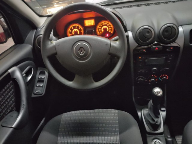 SANDERO PRIVILEGE 1.6 2012