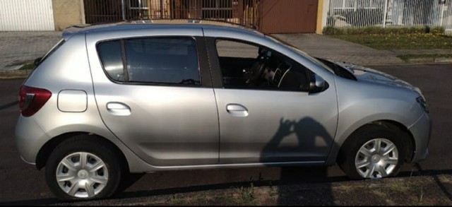 RENAULT SANDERO AUTHENTIQUE HL-FLEX 1.0 16V 5P