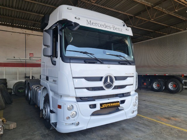 MERCEDES BENZ MB ASTROS 2651 ANO 2021 TRAÇADO 6X4 COM 57.000 KM