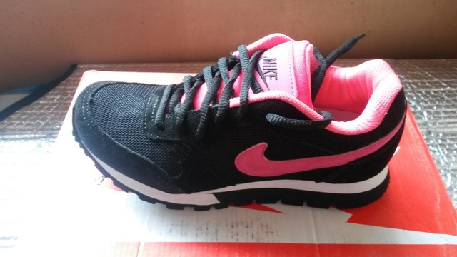 nike shox de camurça