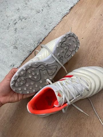 Chuteira de society adidas - Foto 4