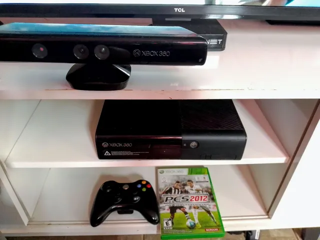 PES Pro Evolution Soccer e Fifa Soccer Jogos de Futebol para Xbox 360  Relacrado Originais Pronta Entrega