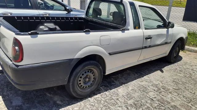 Volkswagen Saveiro a partir de 1950 1.6 Cross Ce 8v 2p em Curitiba - PR