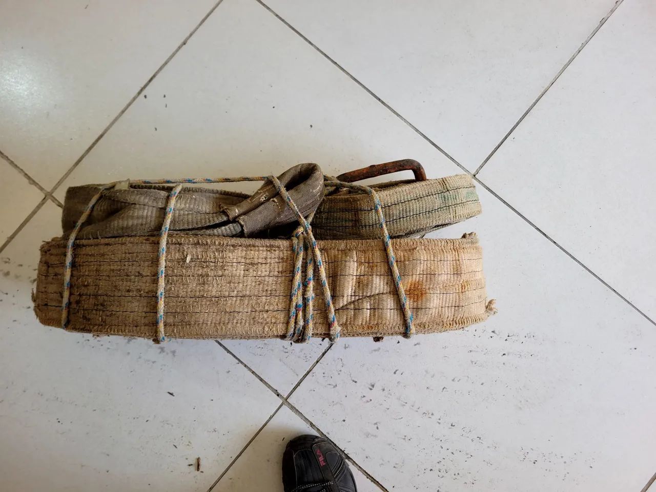 2 Cintas, 1 Slinga p amarração/içamento 