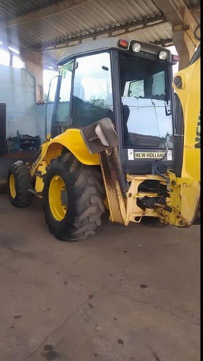 Retroescavadeira New Holland B110B ano 2015 - Foto 3