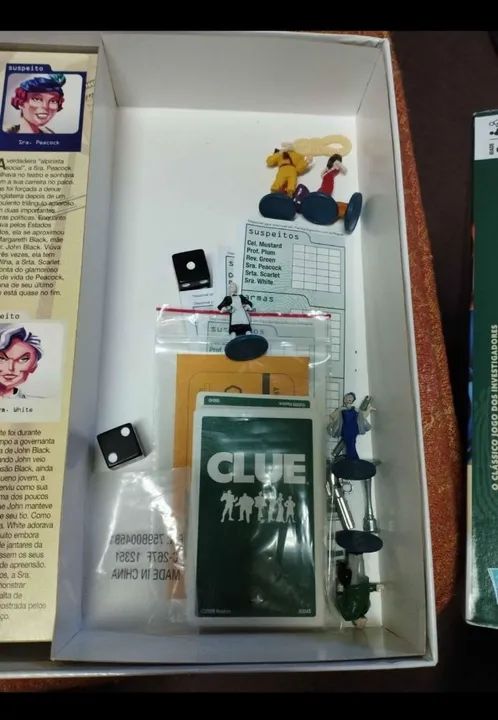 Jogo de tabuleiro Clue  - Foto 3