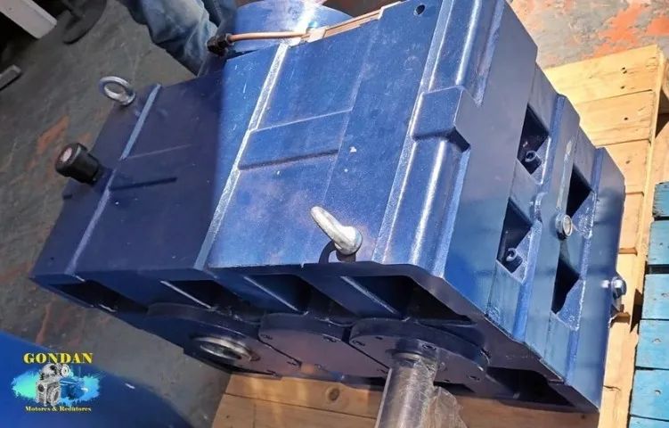 Redutor de engrenagens paralelas extrusora Modelo TZLYJ 250 sem óleo - Foto 3