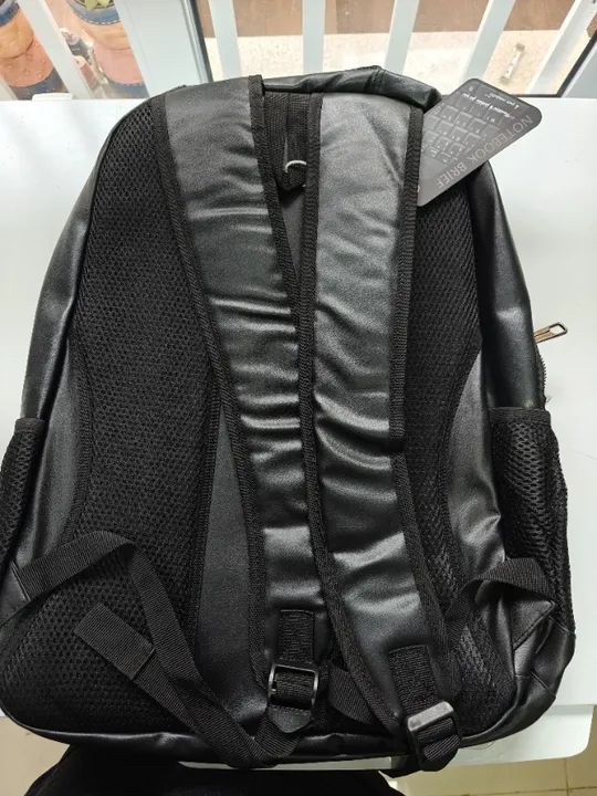 Mochila de Notebook Chenson (couro PU) 53x40cm Preta ou Marrom - Foto 2